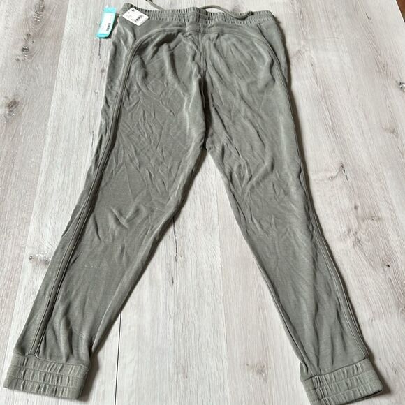 Free people Movement back into it jogger sz L color Olive Stitch Fix NWT - Picture 9 of 9